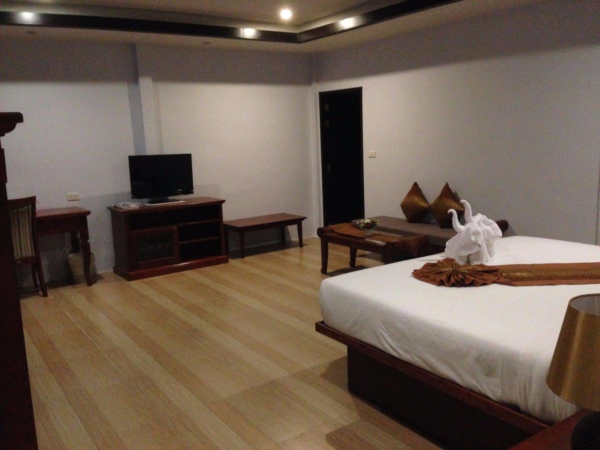 The Hip Resort @ Khao Lak Bang Sak Eksteriør bilde